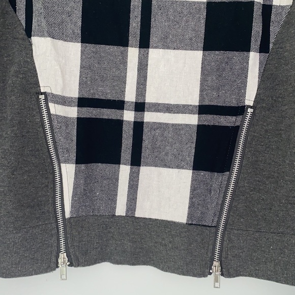 Plaid Zipper Long Sleeve Top By Rue21 Size Xsmall - Picture 2 of 13